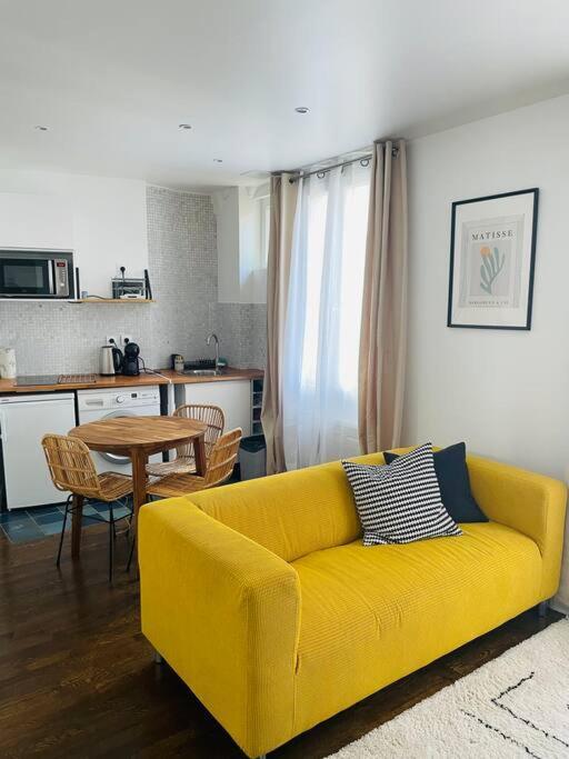 Comme A La Maison-Porte De Paris Apartment Pantin Bagian luar foto