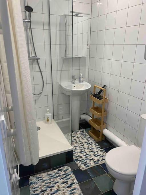 Comme A La Maison-Porte De Paris Apartment Pantin Bagian luar foto