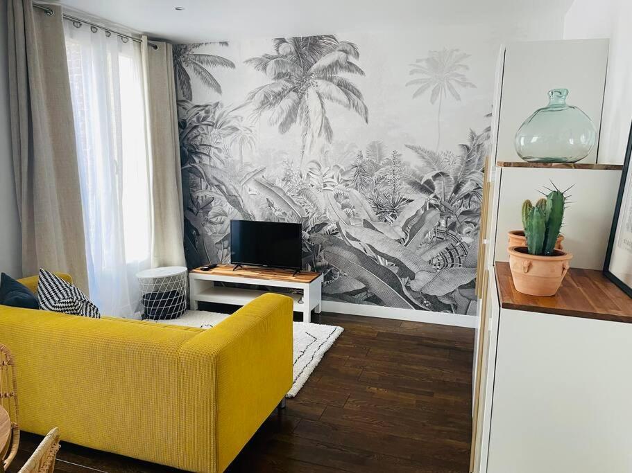 Comme A La Maison-Porte De Paris Apartment Pantin Bagian luar foto