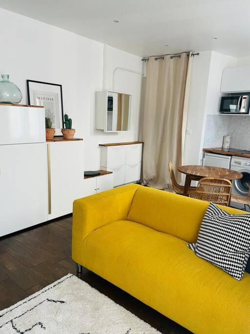 Comme A La Maison-Porte De Paris Apartment Pantin Bagian luar foto